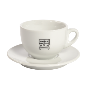 Weiße Cappuccino-Tasse mit passender Untertasse aus Porzellan.