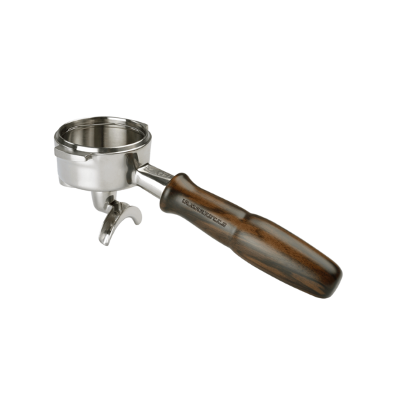Siebträger mit edlem Holzgriff und La Marzocco Gravur – ein hochwertiges Barista Tool für den Einsatz an professionellen Espressomaschinen. Das Zubehör vereint Ergonomie und Design und ist optimal für präzise Kaffeezubereitung im Café-Equipment oder in der Gastronomie.